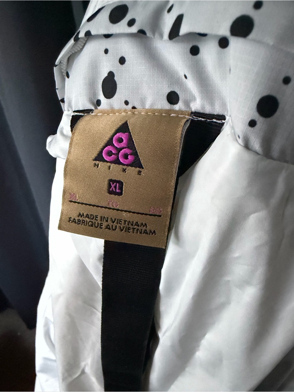 Nike NikeLab ACG Down Fill Parka Jacket Men XL White Splatter Volt AQ3517-100 - Picture 5 of 8
